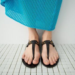 NWT Zara Size 5 Black Flat Leather Sandal With Buckle